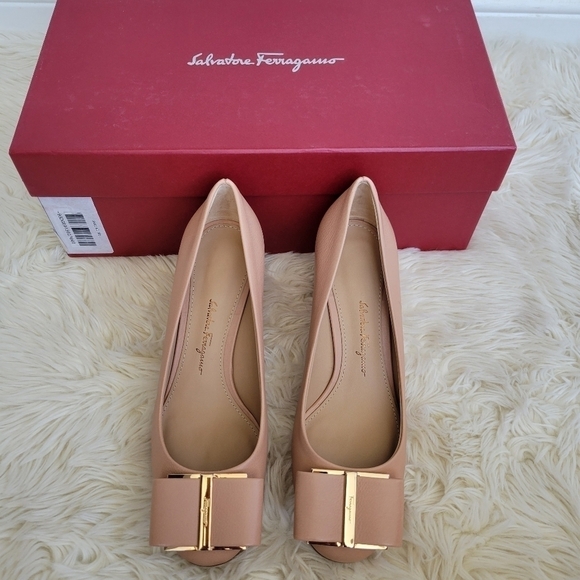 Salvatore Ferragamo Capua 55 bow pumps Floral size 4 - Picture 6 of 11